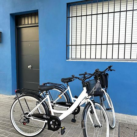 The Valencia Stop Exterior foto